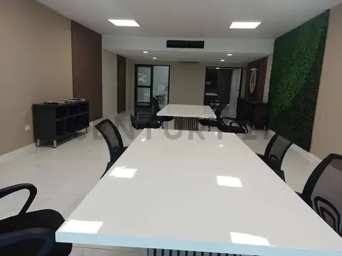 Uruguay 77900, Piso 2