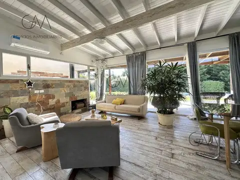 Casa en Alquiler de 3 dormitorios