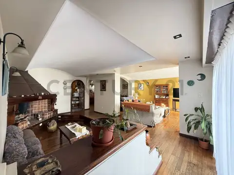 Casa en Venta de 5 dormitorios