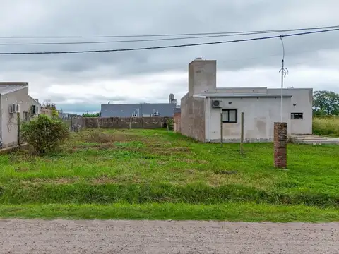 Terreno de 469 m2 en la mejor zona de Las Mercedes