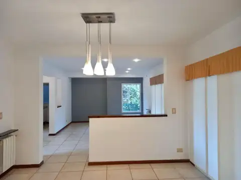 CASA 5 AMB EN VENTA P LELOIR COUNTRY ALTOS DEL SOL
