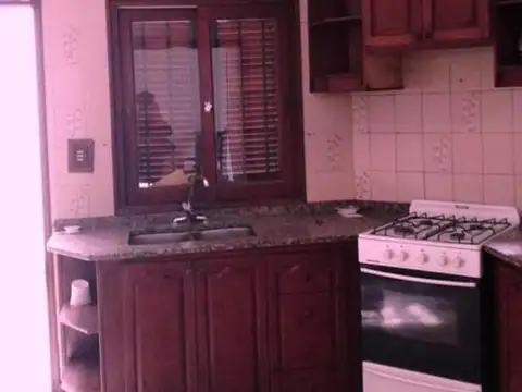 CASA EN VENTA 3 DORMITORIOS CON PATIO LA FLORIDA