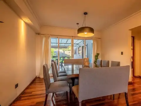 Casa en alquiler en Lomas de San Isidro.