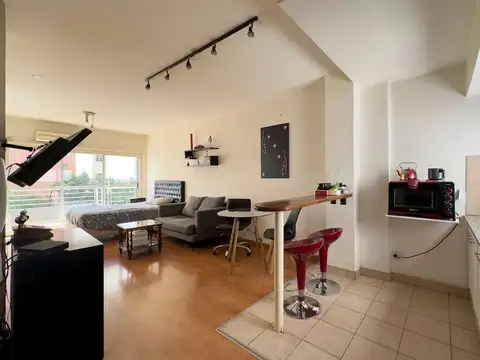 Avenida Teniente General Donato Álvarez 400