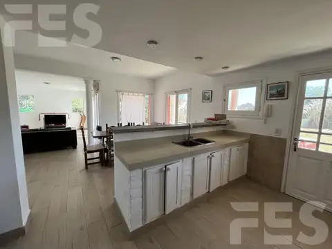 VENTA CASA 6 AMBIENTES EN FINCAS DE SAN VICENTE SECTOR CHACRAS 1