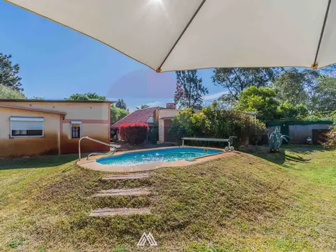 VENTA CASA DOS DORMITORIOS NEPTUNIA SUR PISCINA