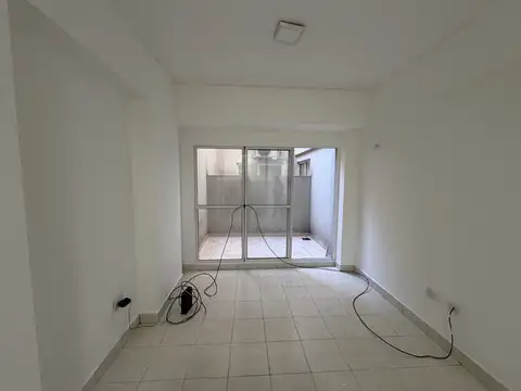 Av Lope de Vega 1300, Piso pb