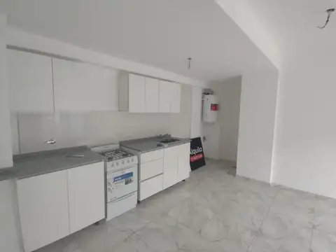 Departamento en Alquiler en Centro, $ 740.000