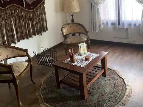 Casa en Alquiler en Ituzaingo, USD 2.500