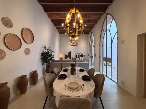 Venta casa de pasillo tres dormitorios zona rio patio terraza pileta