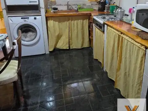 Casa 5 ambientes con 2 baños