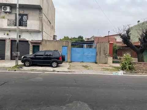 IMPORTANTE LOTE A 100M DE AV C. URUGUAYO