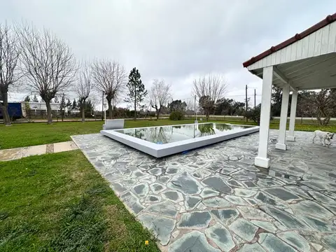 Casa 2 ambientes con 2 baños