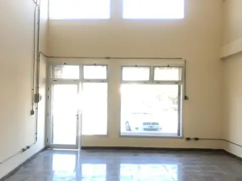 Local en Alquiler en José Mármol, $ 650.000