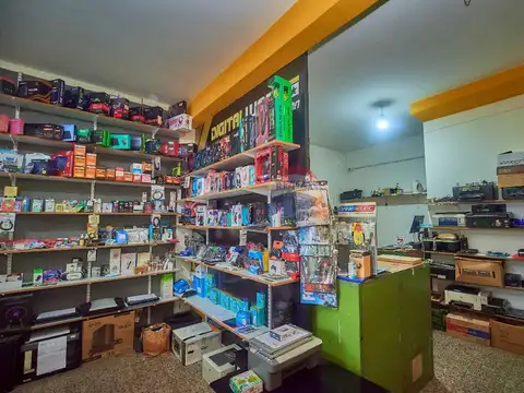 Avenida Eva Perón  e/ 738 (Torino) y Ontiveros 6200