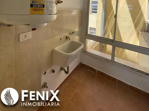 DF698 - DEPTO EN VENTA Z/ AV. LAVALLE Y AV. BUSTAMANTE