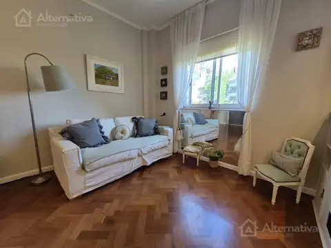 Virrey del Pino al 1500 entre Migueletes y Av. Valentín Alsina