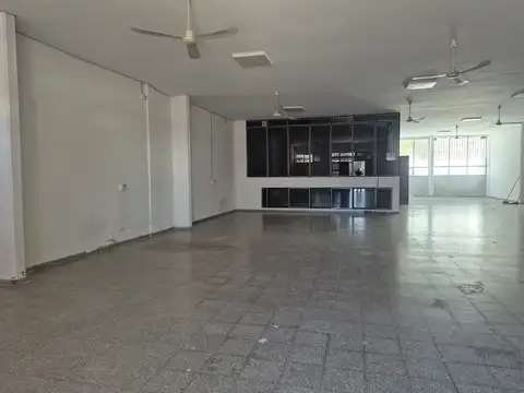 Local en Alquiler en Maipú, $ 2.800.000