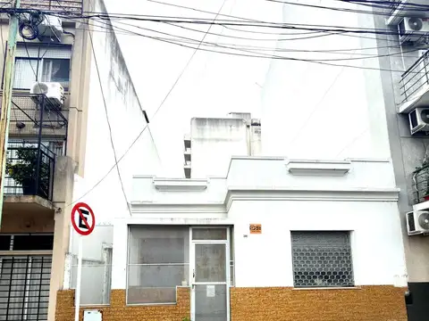 Casa En Venta Tipo Chorizo En Monte Castro, Excelente Ubicacion De 3amb Super Amplios Y Terraza Completa
