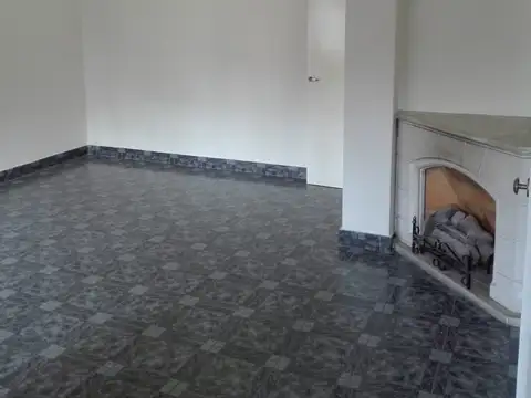 Casa en Alquiler en Villa Adelina, $ 1.500.000