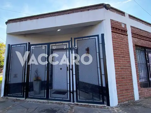 Casa en Venta 4 ambientes en Castelar
