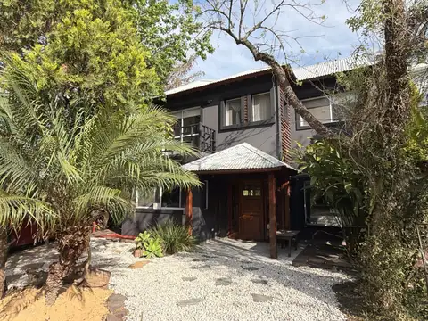 Casa 5 ambientes con 2 baños