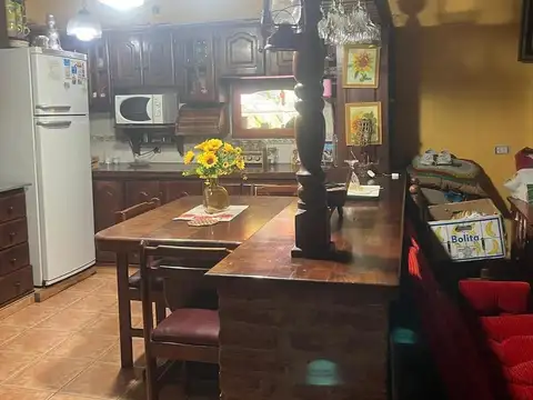 Quinta 3 Amb. En Venta Barrio Indianapolis - Francisco Alvarez, Moreno