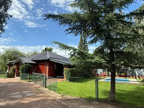 Quinta 3 Amb. En Venta Barrio Indianapolis - Francisco Alvarez, Moreno