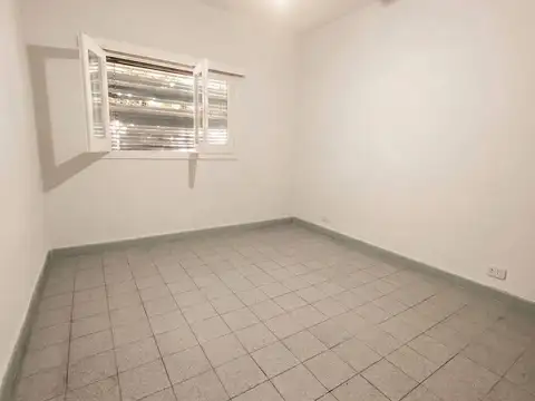 Casa 2 ambientes con 1 baño
