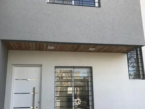 Dúplex de 2 dorm con parrillero