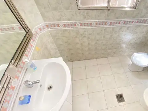 Oficina 3 ambientes con 1 baño