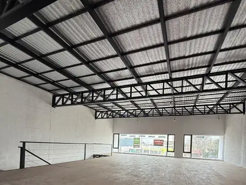Alquilo local/galpon comercial