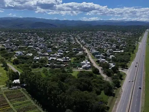 TERRENO EN VENTA 800 mts Villa Catalina 1era etapa