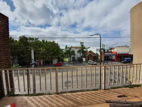 Depto Tipo Casa en Venta en Banfield, USD 170.000