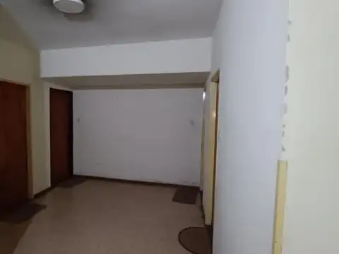 Departamento en Alquiler en Castelar Norte, $ 300.000