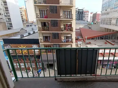 Rivadavia 2657 , Piso 5