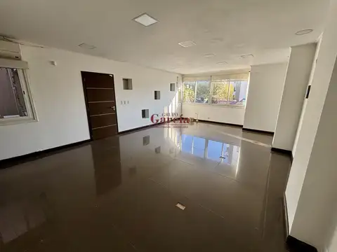 Falucho 3000, Piso 3