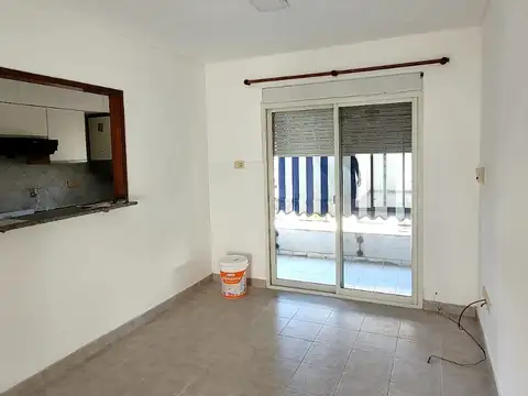 Departamento en Alquiler en Abasto, $ 700.000