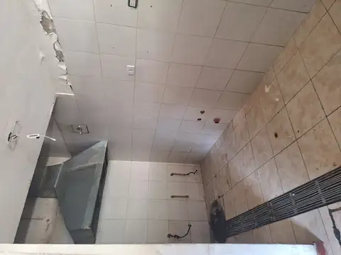 Local en Alquiler Via Púb.