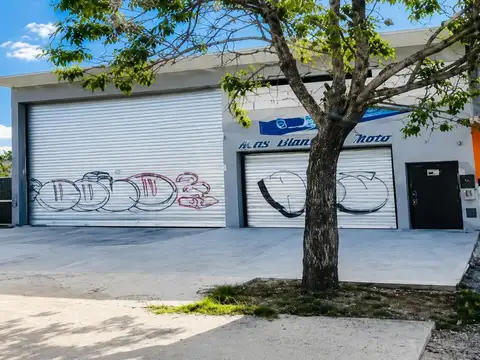 OPORTUNIDAD VENTA GALPON LOCAL CON OFICINAS MORENO