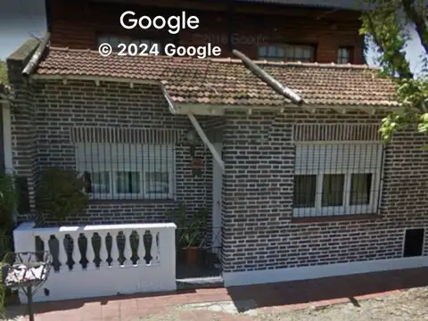 Chalet de dos plantas en VENTA