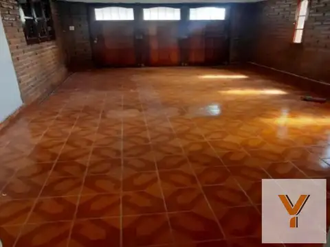 Casa en venta - 2 Dormitorios 2 Baños - Río Cuarto