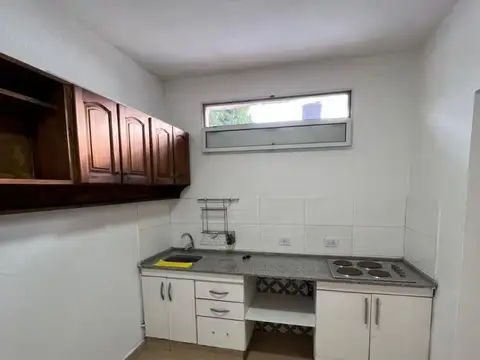 Depto Tipo Casa en Alquiler de 2 ambientes
