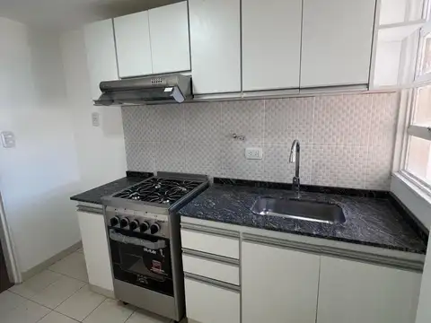 VENTA DEPARTAMENTO 4 AMBIENTES EN CASTELAR