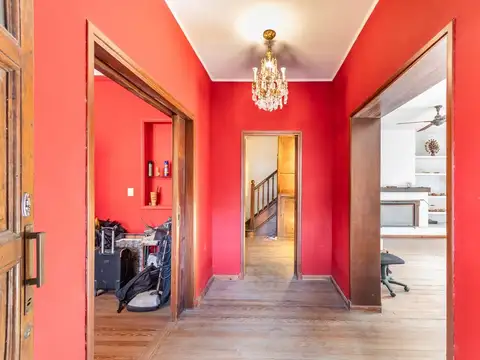 Casa 6 ambientes con 4 baños