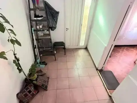 Vendo en Floresta. PH de 6 Ambientes.