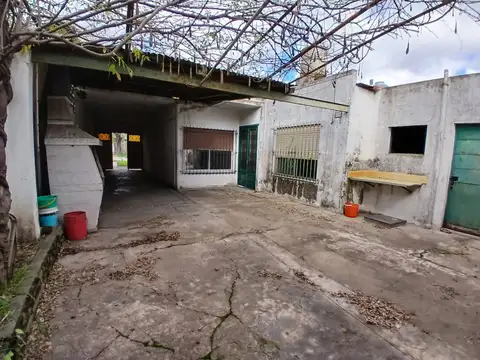 Casa mas depto  en Wilde