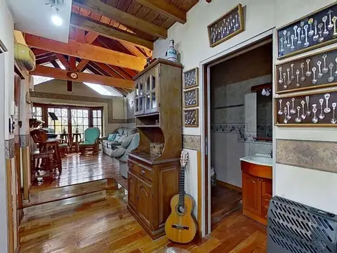 Depto Tipo Casa 4 ambientes con 2 baños