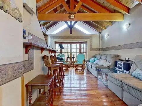 Depto Tipo Casa en Venta de 4 ambientes