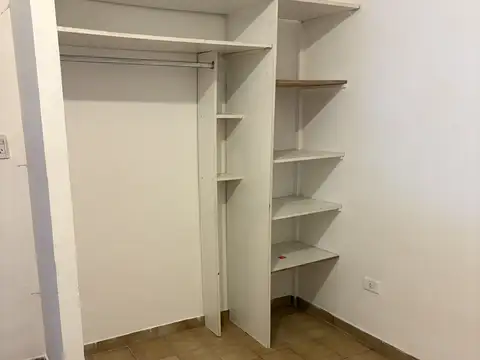 PERU 2400, Piso 2